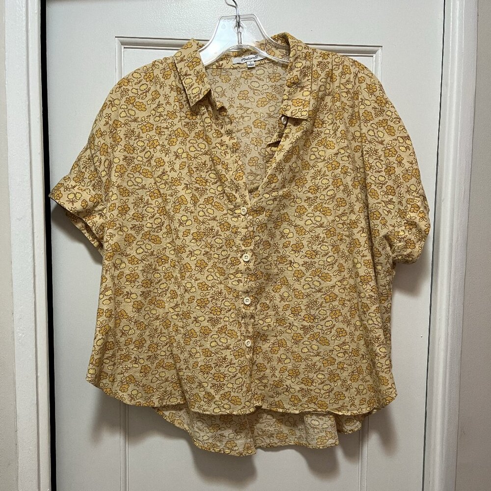 Madewell Yellow Floral Print Short Sleeve Button-Down Shirt | Size Large